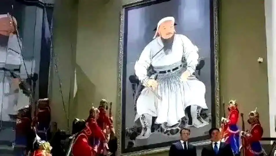 成吉思汗应该算中国人！