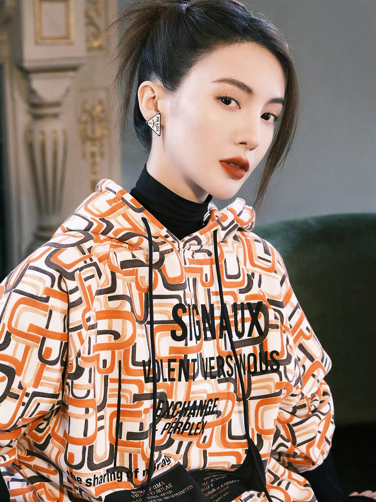 金晨时髦复古女郎