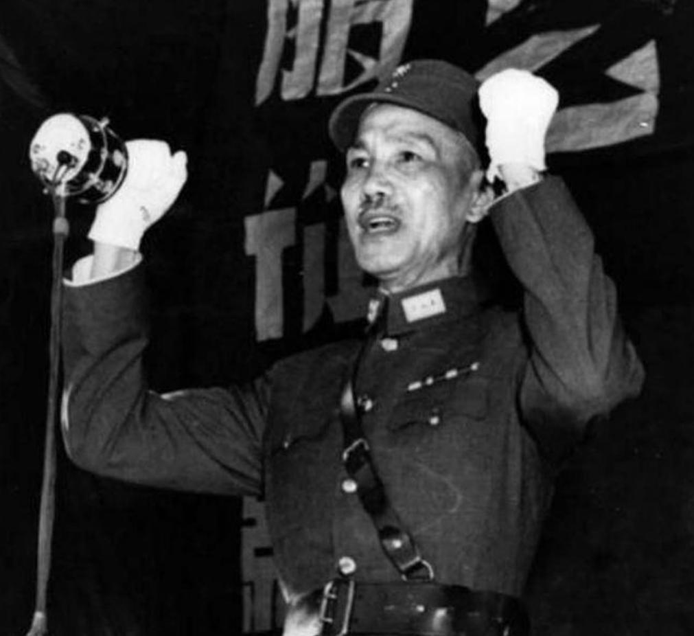 这是毛主席用兵的巅峰之作，仅用3万兵力就完胜了老蒋三十万大兵的围剿，战后还被编入