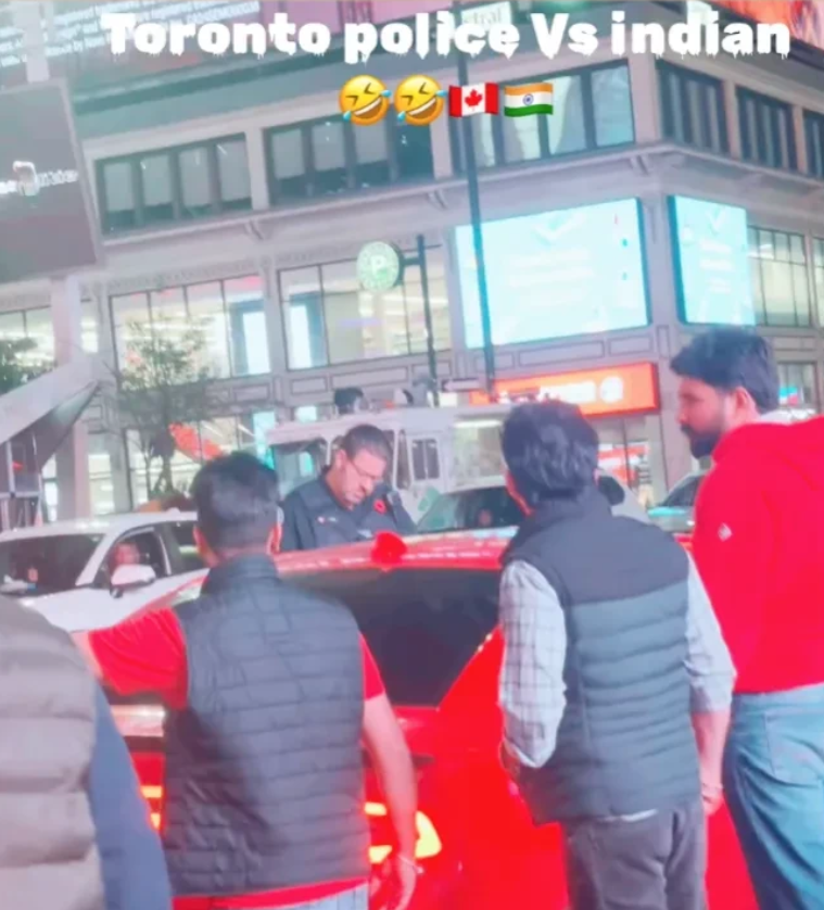 印度人大闹多伦多Dundas广场！谩骂警察：你滚回家吧！Go Home

多伦多