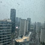 #广州暴雨#在顶楼的我瑟瑟发抖