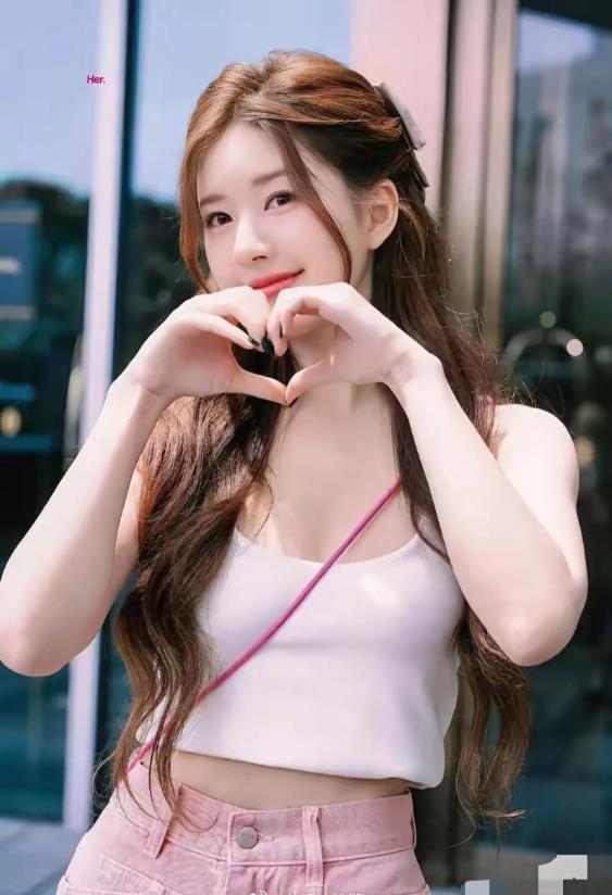 网友分析赵露思为什么这么着急复工？原因无非这3点：