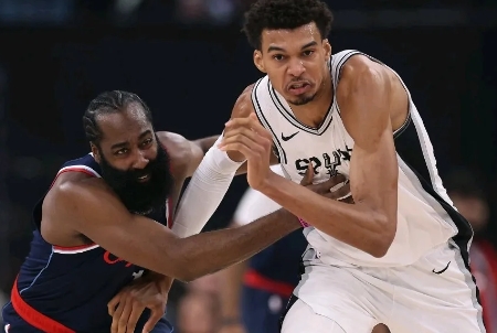 NBA常规赛：快船大逆转胜马刺 哈登科菲发威 文班亚马空砍准三双。
 
2024