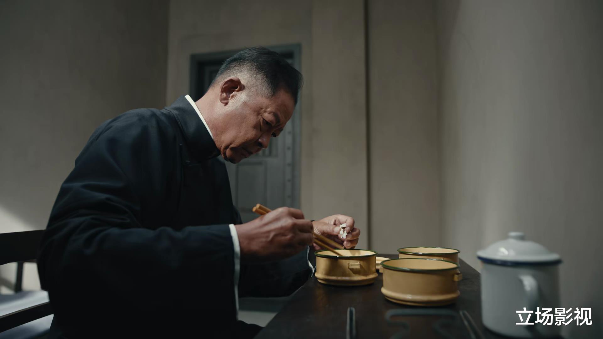 《暗夜与黎明》：尘埃落定！老陈第二身份浮出水面，3人也有第二身份（暗夜与黎明人物关系图解）-第2张图片-九妖电影