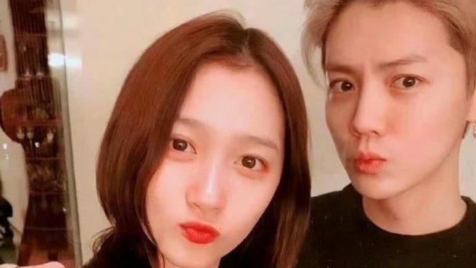 黄子韬结婚官宣后，网友纷纷表示，这波压力给到了鹿晗。