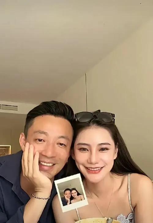 老战友你在哪儿，我来帮你找！

汪小菲，马筱梅回京后媒体报道他不带孩子，悄悄离开