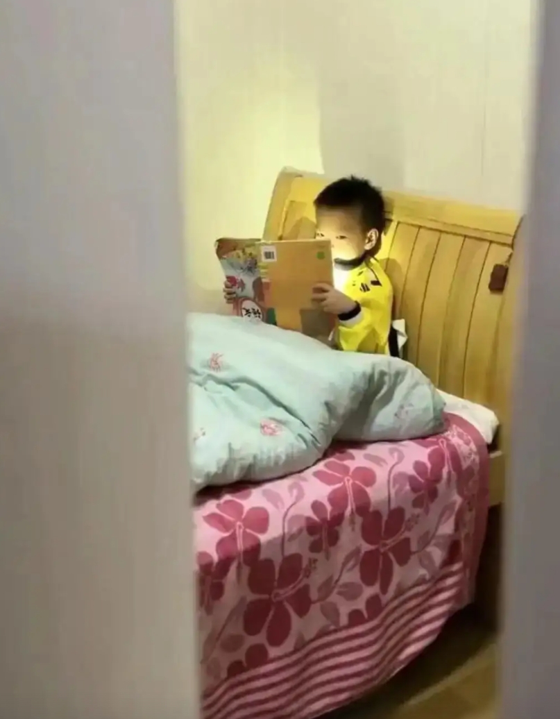 知识得光芒都照在脸上了，以后靠清华还是北大呢？