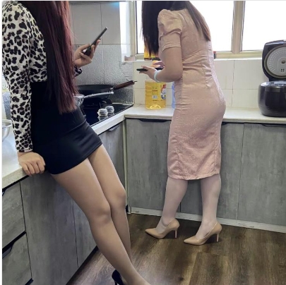 两个阿姨 ​​​