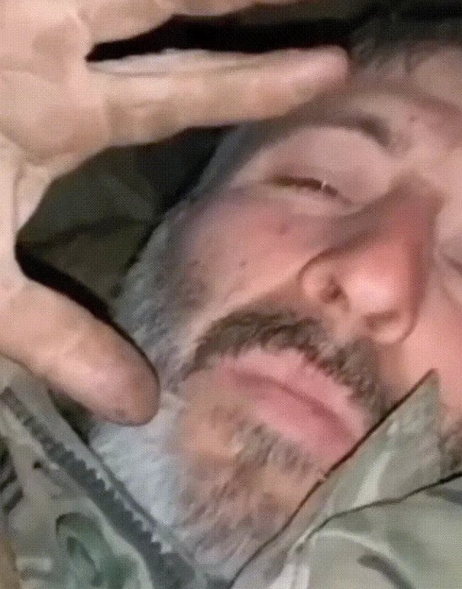 一名受伤的乌克兰士兵被俄军给俘虏了，据他描述，在他回到乌克兰以后，会狠狠地报复那