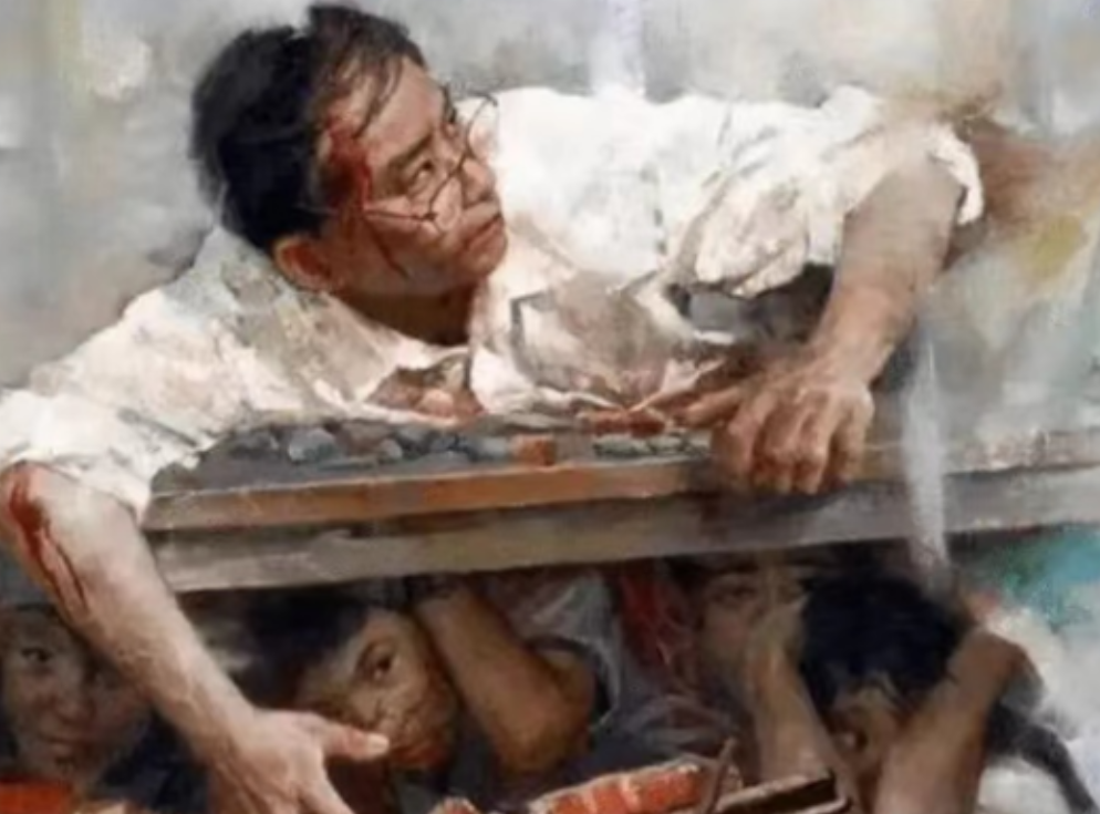 不要慌，赶紧躲到桌子底下去！”2008年，地震来临之时，谭千秋这样指挥他的学生，