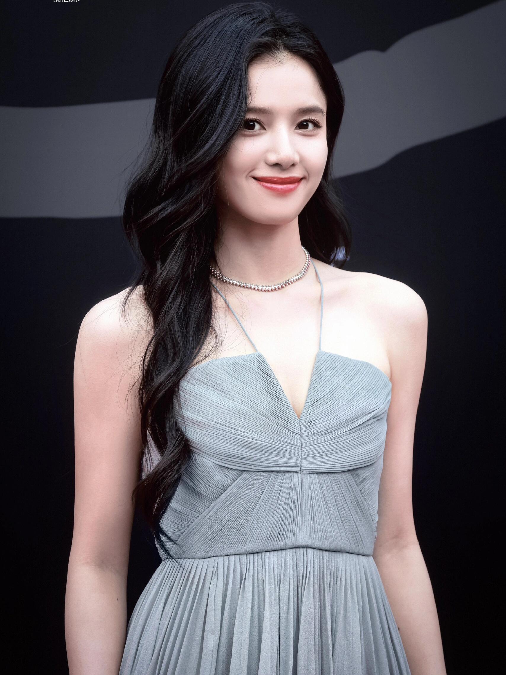 张婧仪——容貌娇美