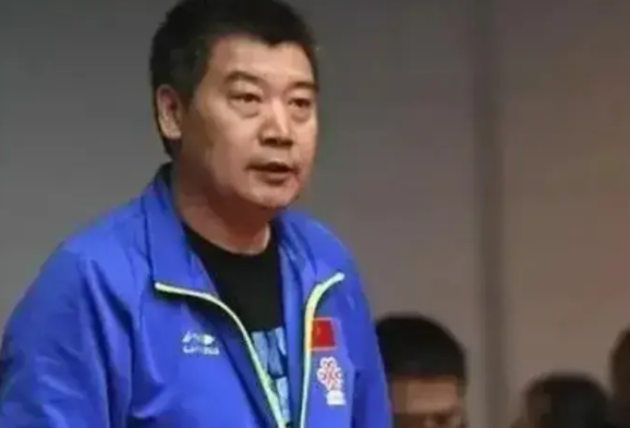 李隼这个国乒总教练的作用究竟是什么，无论是男乒女乒李隼根本就没有权力管理，近期的