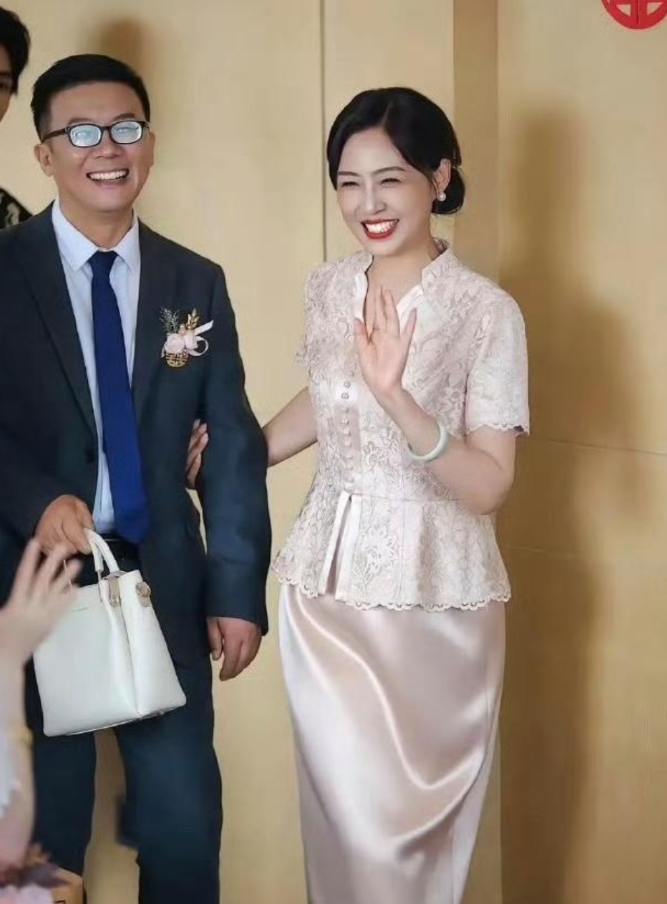 丈母娘看女婿，越看越喜欢。