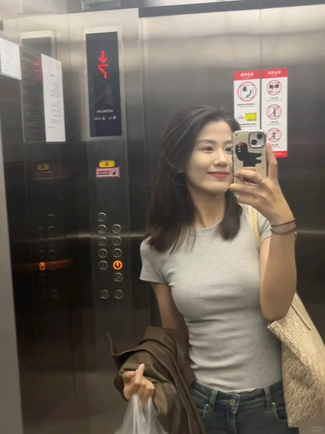 打工人下班后干嘛？
当然是和姐妹们去跳舞！💃🏻