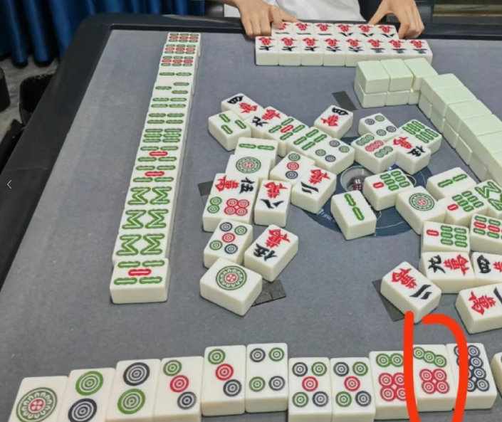 问问uc老铁们，大家在家乡打麻将的时候也会有一些奇怪的称呼吗？比如说七筒你们是怎