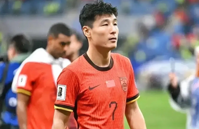 为什么武磊在国足队已是边缘人？内行揭秘：他上场国足等于“十打十一”！

看点内容