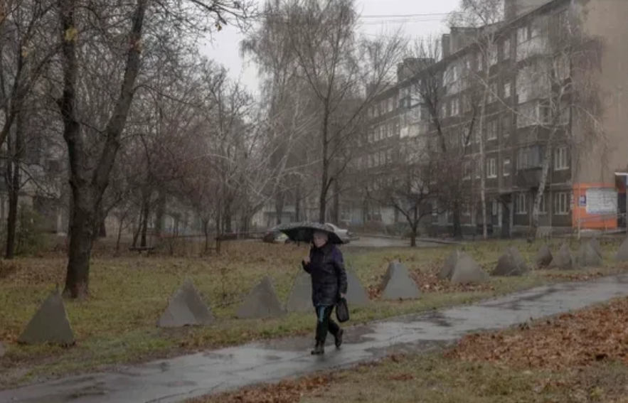 俄军逼近红军城市郊！

12月17日，美杜莎报道，12月中旬，俄罗斯军队抵达波克