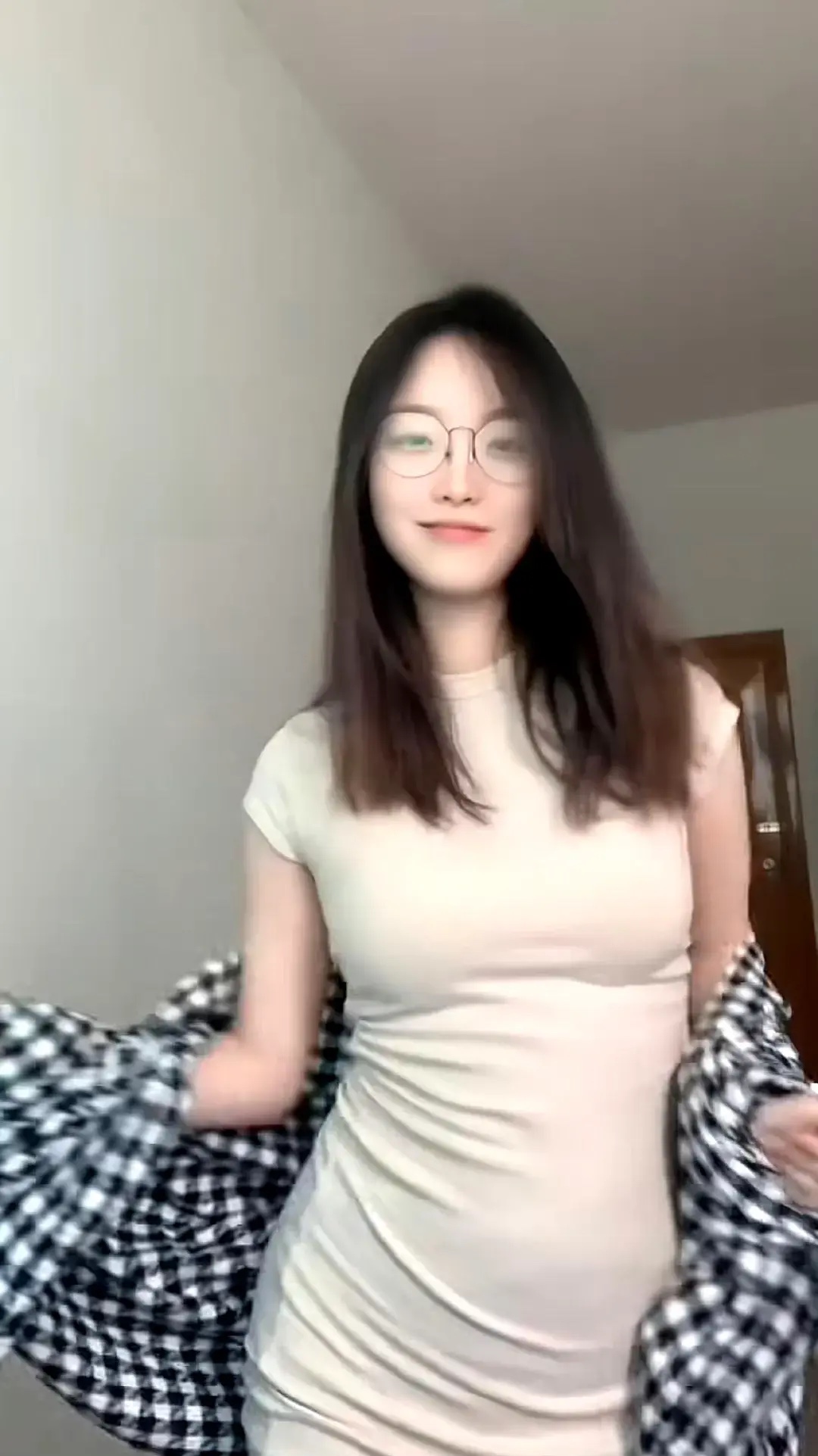 失业女生还是要放松心态