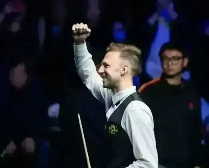 北京时间11月27日凌晨，刚刚结束一场2024斯诺克英锦赛16决赛的较量。