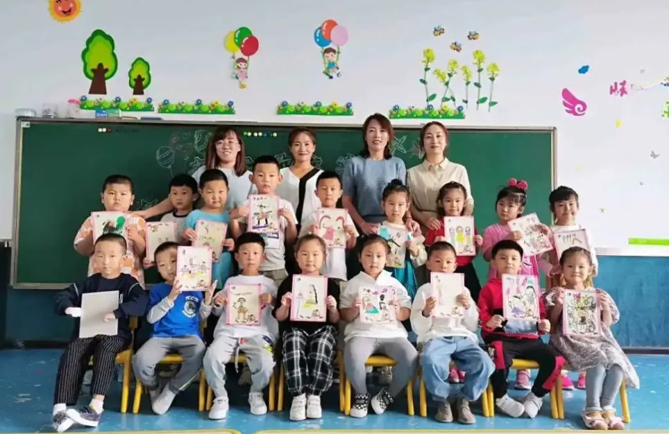 我拒绝在教师节给老师送礼！认为这是一种对老师最好的保护和认可。

大家还记得之前