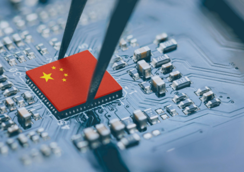 “芯片不如美国，机床不如日本，汽车不如德国，电视不如韩国，飞机不如法国，奢侈品不