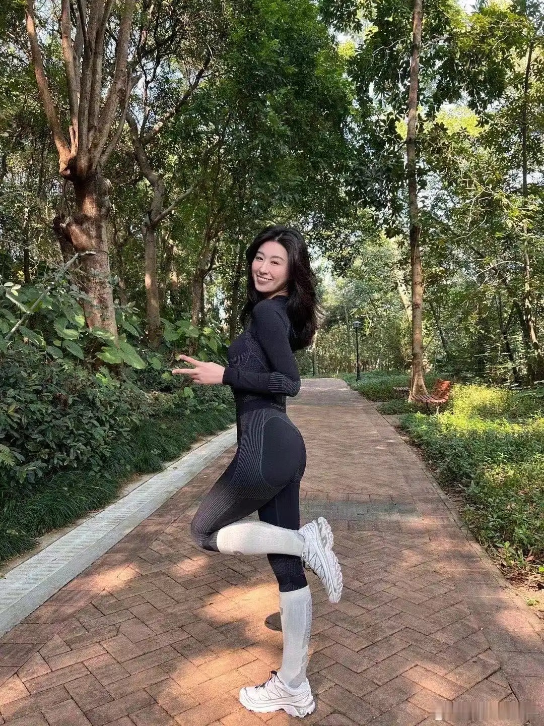 还是喜欢穿瑜伽裤哈哈哈哈哈