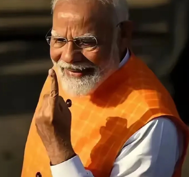 印度大选结果犹如晴空中的一声惊雷，让莫迪措手不及，令人惊愕不已。

在选举的硝烟