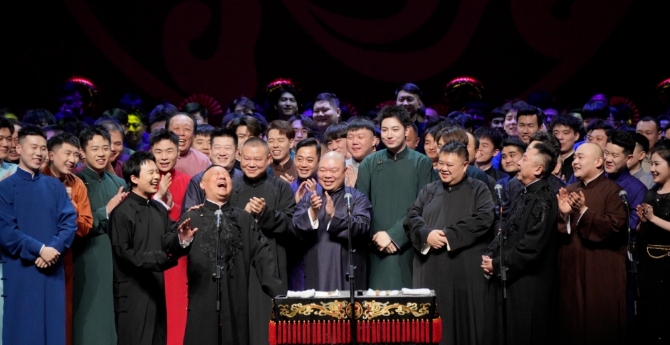 一起出轨，一起封杀，这俩人不愧是好兄弟