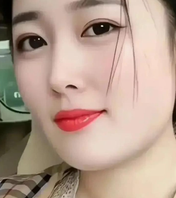 一名男子骗了李女士到酒店，两人发生了关系。然而，这事还没完，男子居然要求再来一次