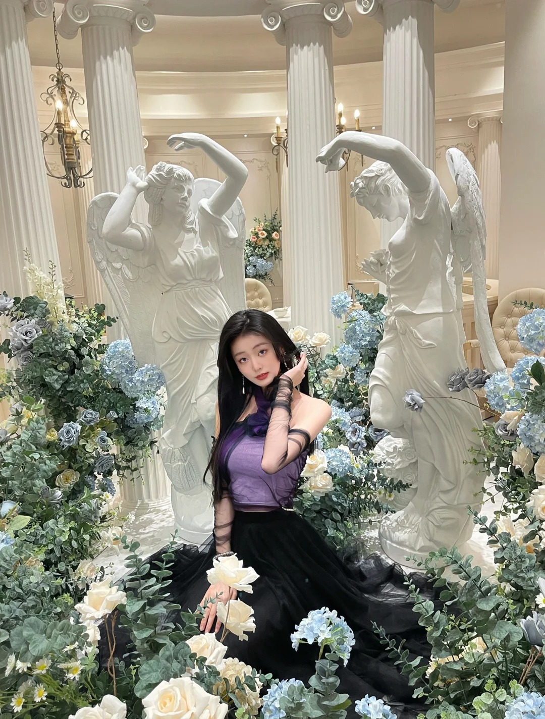 爱花花
在花花多的地方心情都变好了