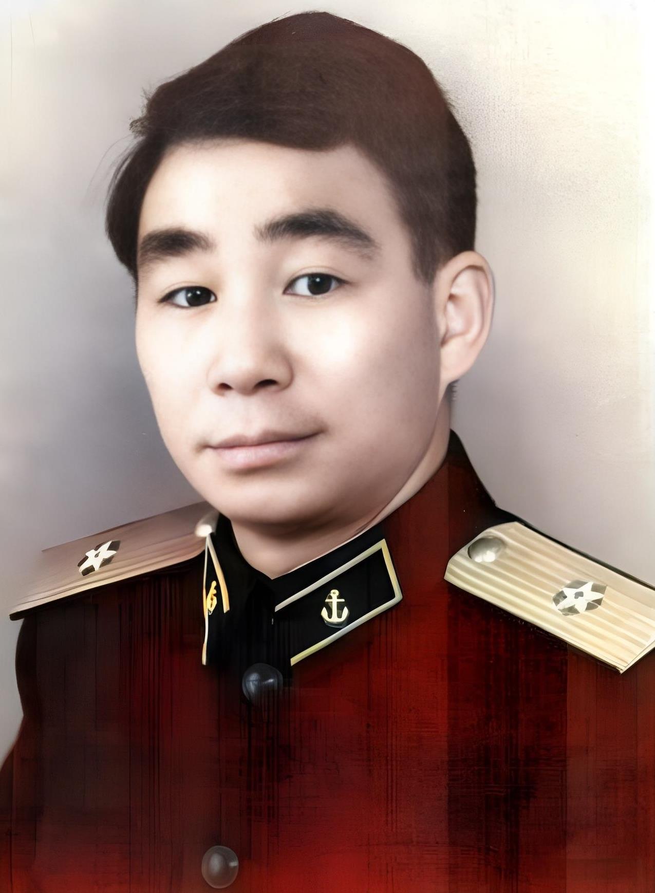 1950年代，解放军海军中的多位高级将领被陆续派往苏联列宁格勒的伏罗希洛夫海军学