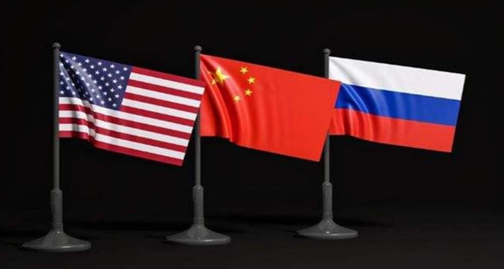 新加坡联合早报今日发文提出：“根据欧洲及远东时势变化，中国应迅速提升战略警惕，作