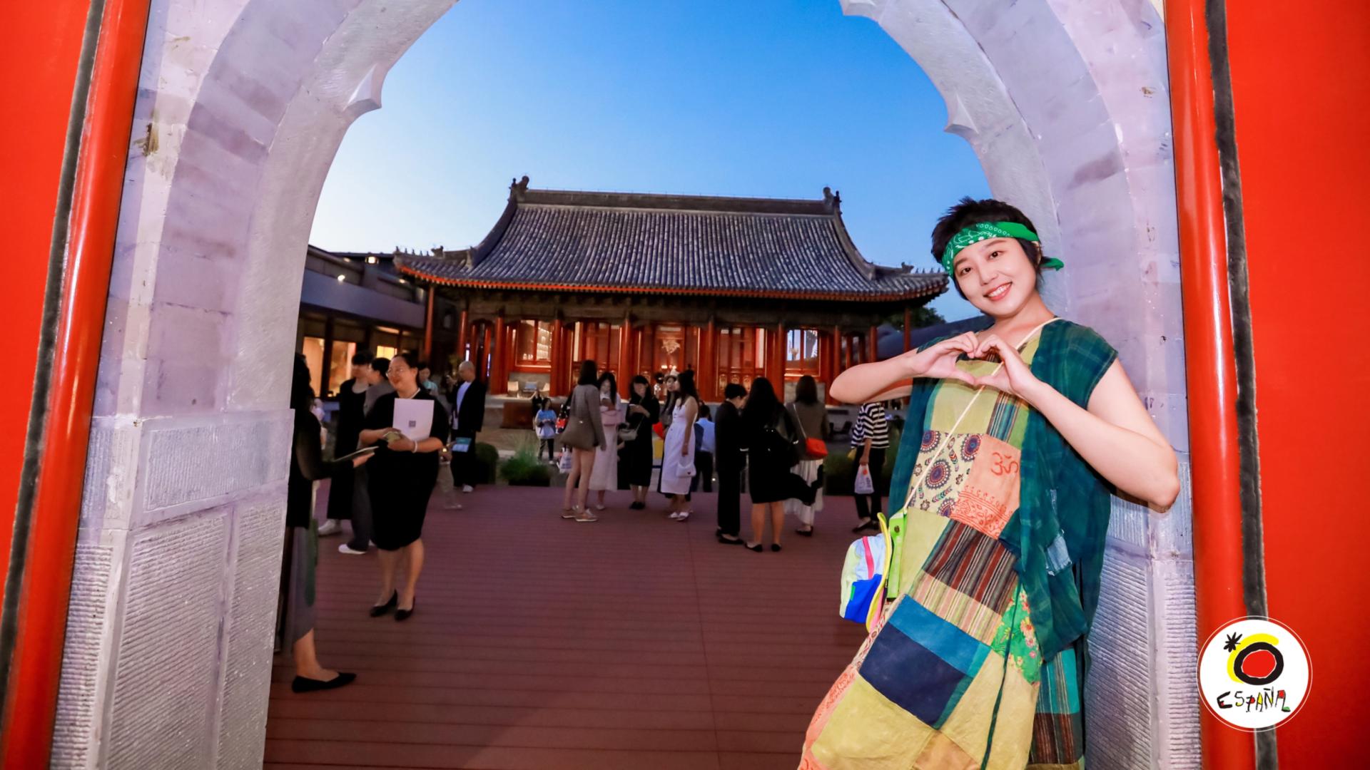 免费看展：北京这座700年庙宇里，藏着西班牙的百年光影之旅！