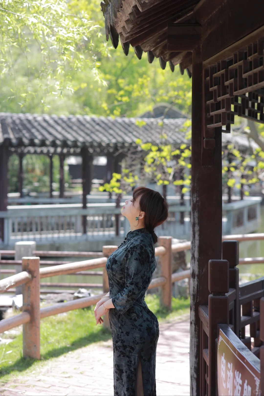 我就喜欢我这样胸大屁股翘的肉肉女生