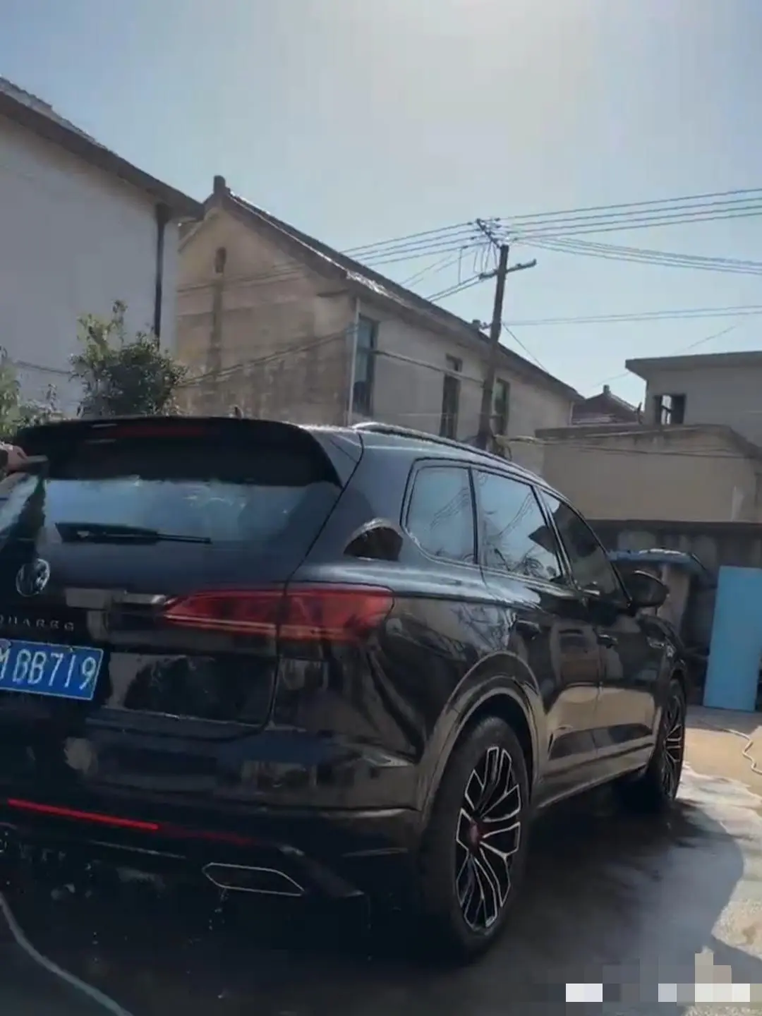 小侄女春节买的新车说价值85万，这是在吹牛逼吗？