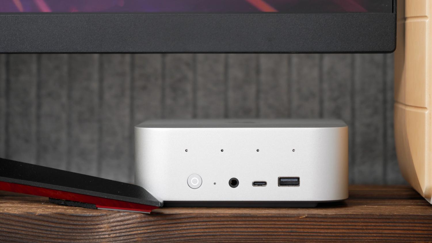 零刻SER9 Pro×锐龙AI 9 365：AI世代的迷你电脑！
