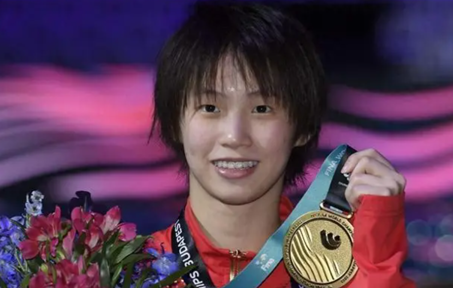 世界跳水冠军陈芋汐保送同济大学，引起一些人的不满。
体育项目加分保送再次被提及讨