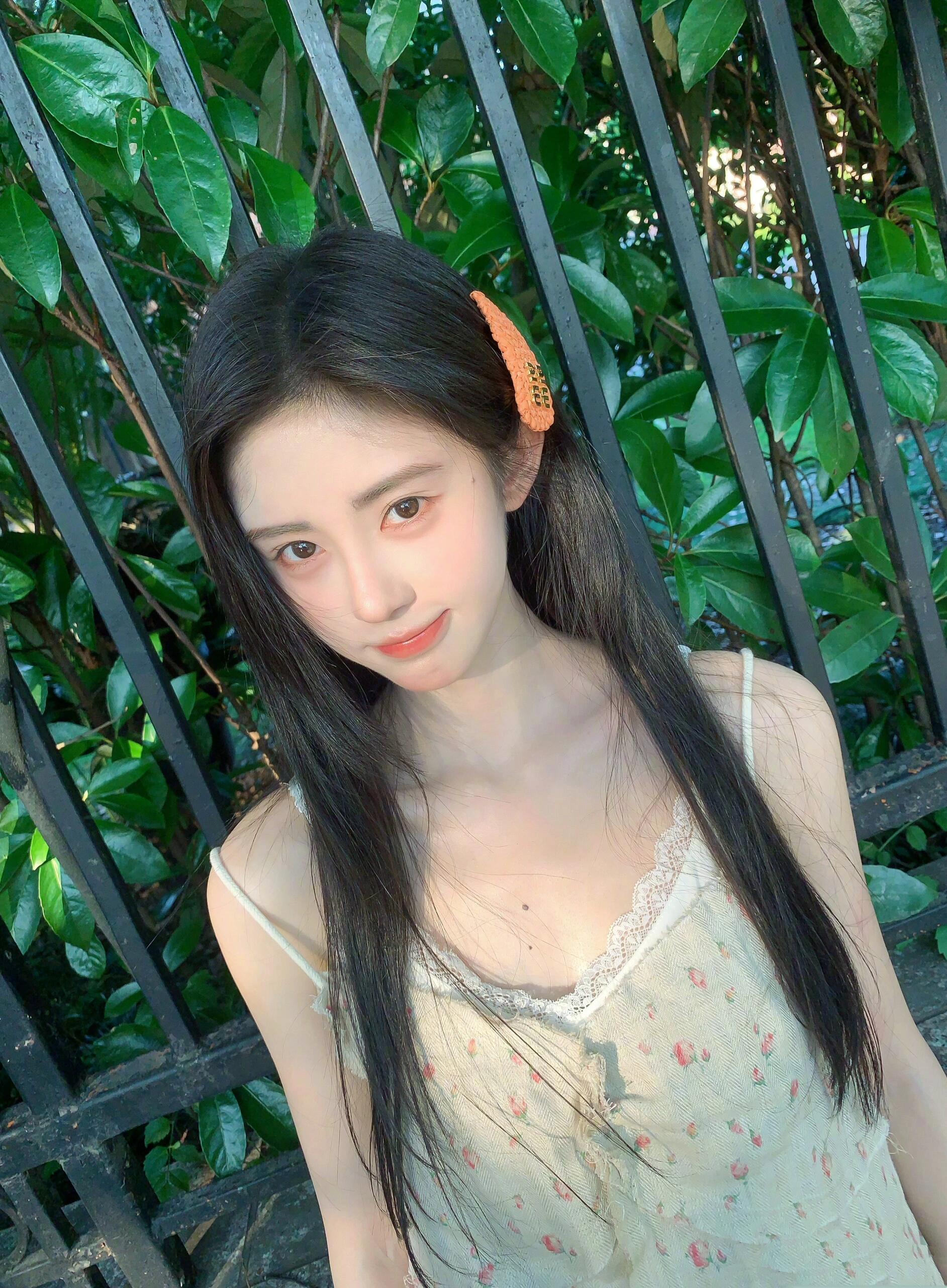 鞠婧祎——婀娜多姿