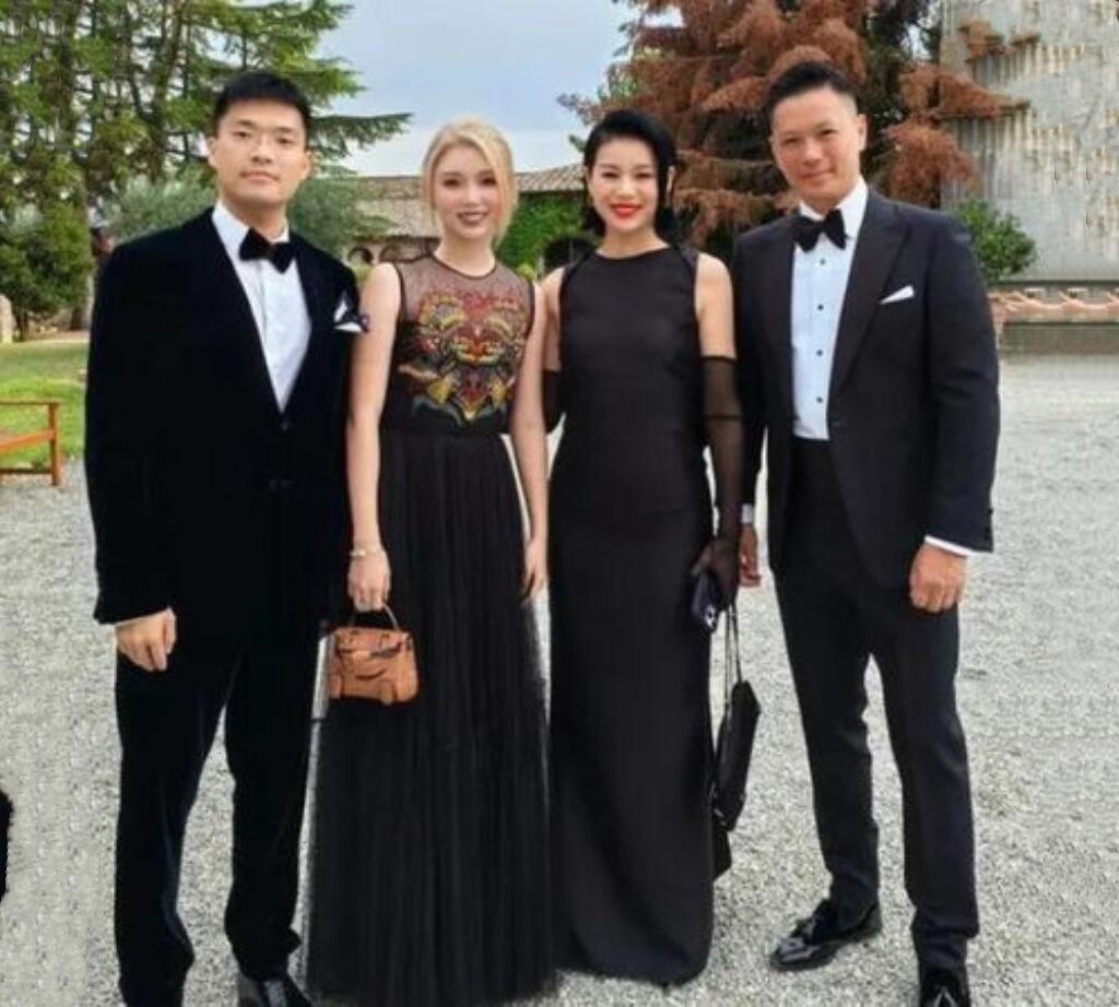 胡杏儿夫妇温馨亮相吴千语奢华婚礼前奏