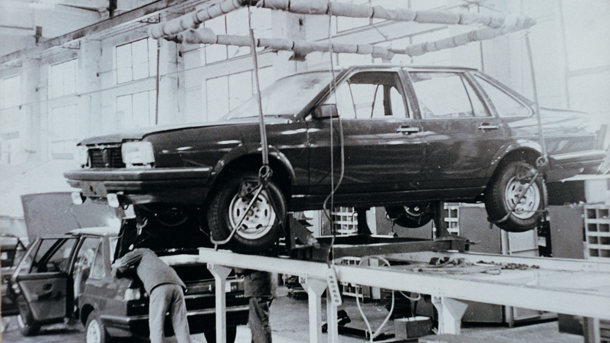 用一个个名字，书写40年历史