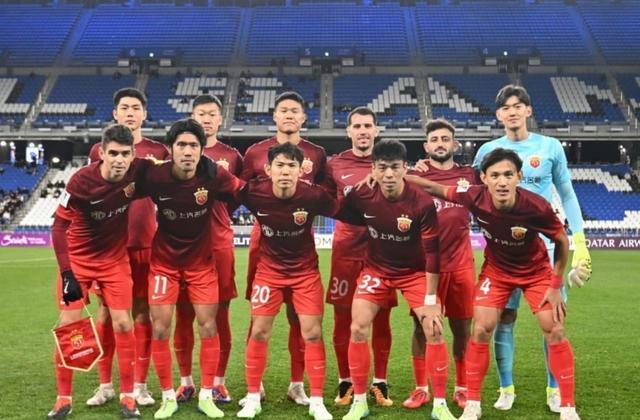 1-1！十人海港被裁判黑掉3分，对手红牌点球全不判，双方爆发冲突