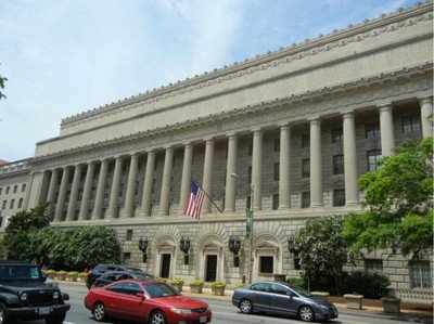 中国商务部对美国限制芯片这一行为发出谴责