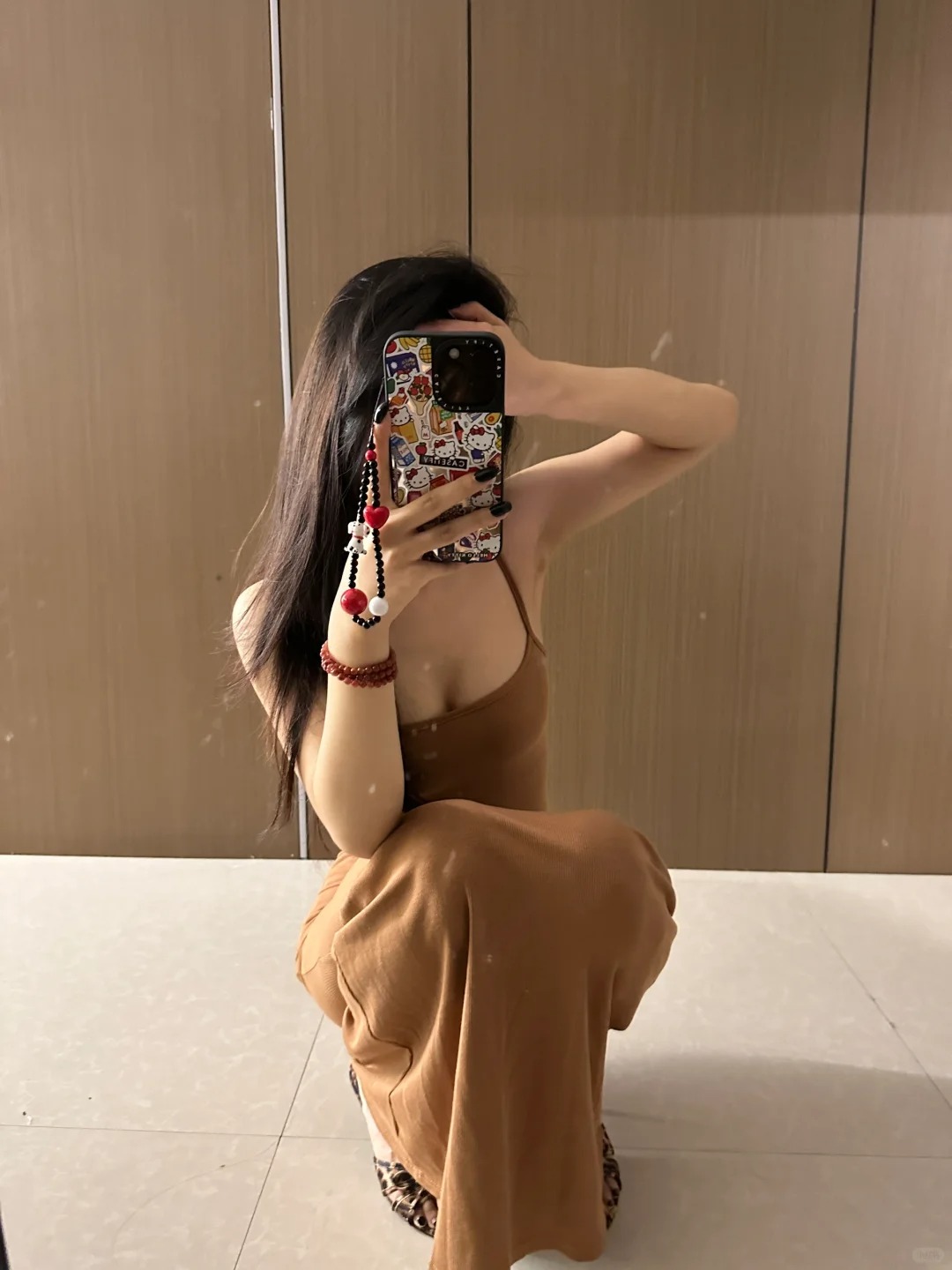 网上穿skims的美女这么多现实生活却很少？
为什么现实生活中都看不到几个美女穿