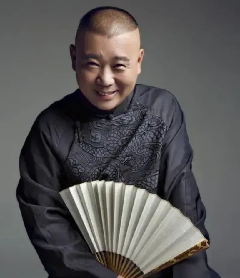 郭德纲和同行最大的区别是什么呢？

  不是相声火了，是郭德纲一个人火了。其他相