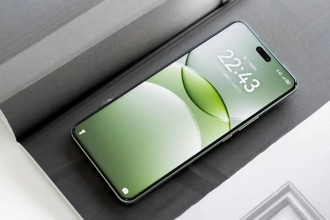 华为突然变香了，麒麟8000+5000mAh+鸿蒙NEXT5.0，如今仅2248元