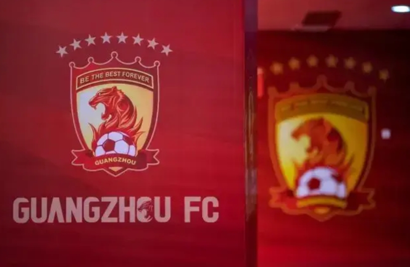 有些球迷不太懂目前广州队的欠债问题，给大家简单梳理一下。

1.关于欠几十个小目