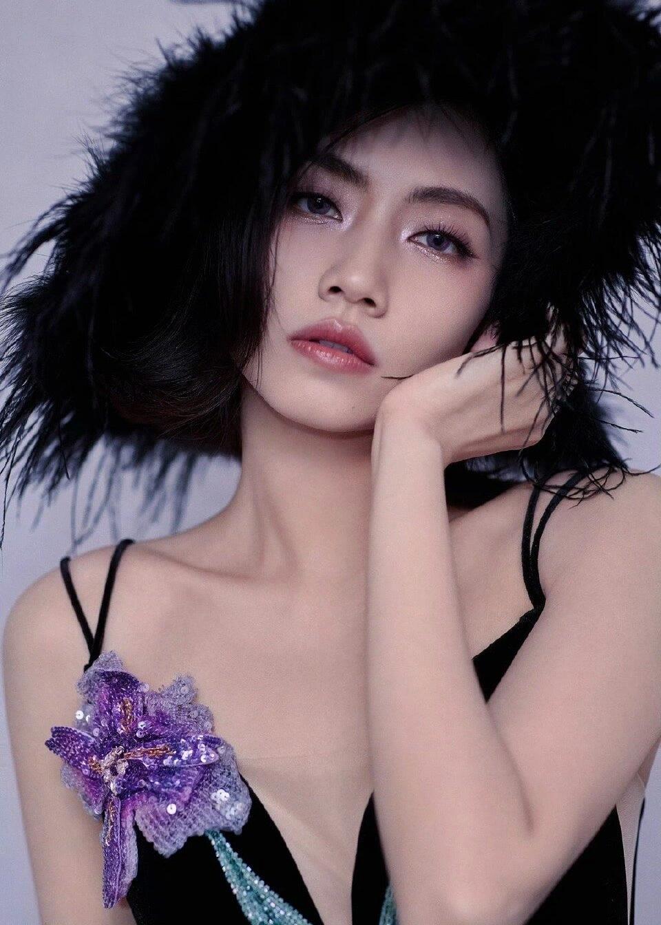 刘惜君这组照片好酷