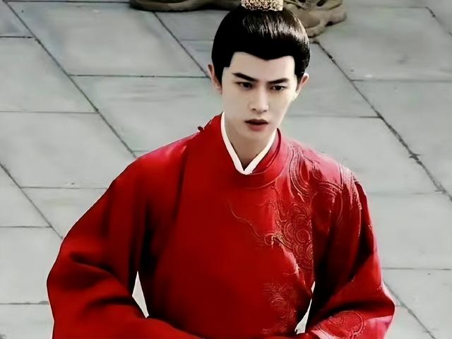 先搭白鹿彭小苒,后搭李兰迪,头套都懒得换的他,还能吃红利几年(白鹿小鹿)-第13张图片-九妖电影 先搭白鹿彭小苒,后搭李兰迪,头套都懒得换的他,还能吃红利几年(白鹿小鹿)-第13张图片-九妖电影