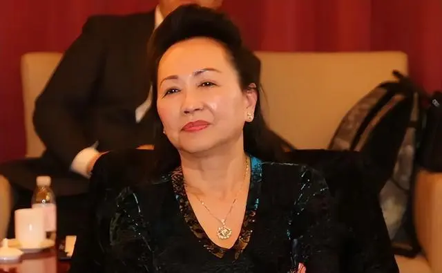 越南女首富、地产大亨张美兰被判处死刑！张美兰涉欺诈、贪腐、侵吞逾120亿美元财产