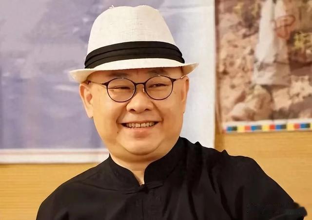 也许因云朵这个举动,才彻底惹怒刀郎老师祭出大杀器(云朵与刀郎的真实关系)-第1张图片-九妖电影 也许因云朵这个举动,才彻底惹怒刀郎老师祭出大杀器(云朵与刀郎的真实关系)-第1张图片-九妖电影